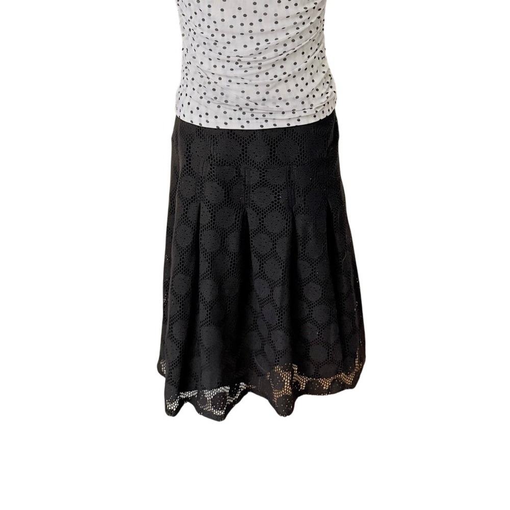 Sport Collection Black Lace Pleated Knee Length Skirt Scalloped Hem Size 6